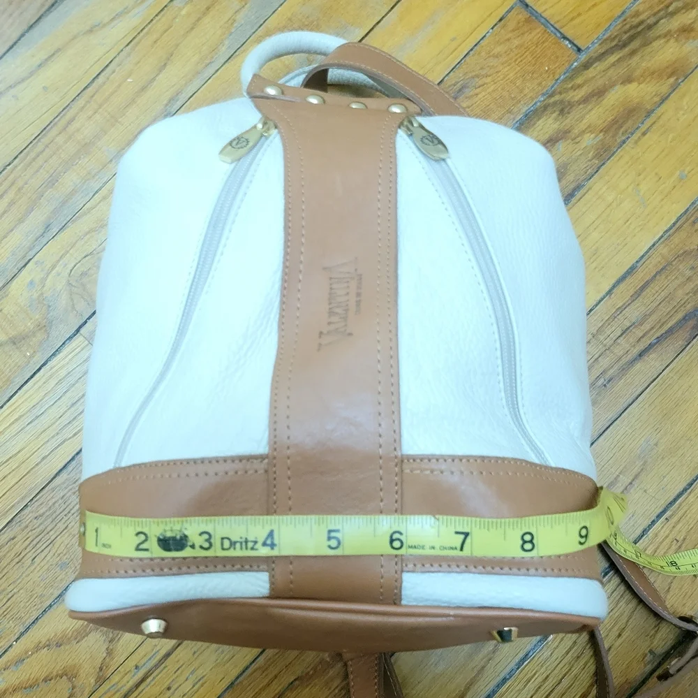 Valentina leather convertible sling/backpack bag. Classic Neutral‎ Quiet Luxury - Picture 10 of 14